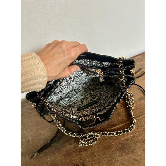 Y2K Rebecca Minkoff Black Leather Shoulder Bag with Gold Chain and Zipper Detail - Picture 11 of 13